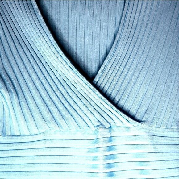 Dolce& Fabuloso L Blue SILK Blend Knit Wrap 3/4 Sleeve Women’s Top - Picture 4 of 7